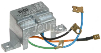 �� ��݉�0�9 - Regulator 12V - Motorola/Valeo Ersättning - Regulatorer